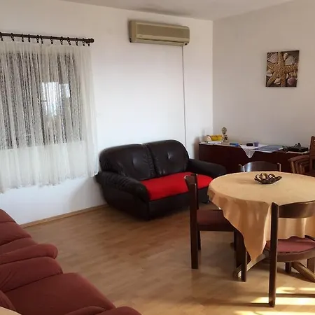 Apartment Primosten Dolac Room photo